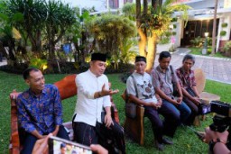 Beberapa Pengurus RT Sambat ke Walikota Eri Cahyadi