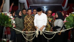 Walikota Eri Cahyadi Resmikan 1.159 Balai RW
