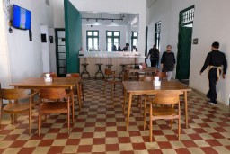 Rumah Pakar : Warga Surabaya Bahagia Dan Memiliki Pendapatan