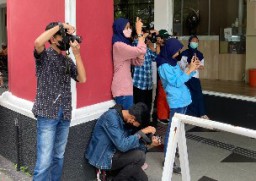 Dispusip Surabaya Latih Pelajar SMP Fotografi