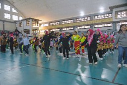 Lomba Senam dan Voli Jaga Keguyuban dan Kekompakan