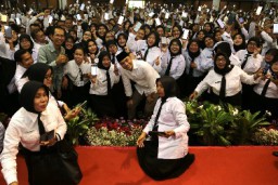 1.476 Guru PPPK di Kota Surabaya Terima SK Pengangkatan