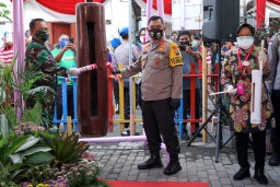 Wali Kota Risma bersama Kapolda Jatim Launching 34 Kampung Tangguh Semeru