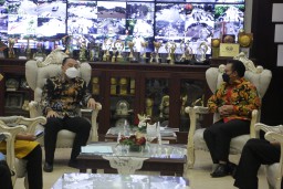 Cak Eri Ingin Surabaya Zero Stunting dan Kematian Ibu