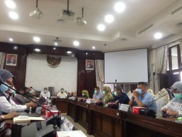 Pemkot Surabaya Intensifkan Pengawasan Saat Malam Tahun Baru