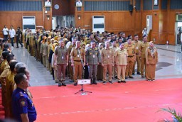Wali Kota Eri Lantik 189 Pejabat Pemkot Surabaya