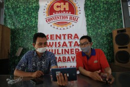 Sosialisasi dengan SWK, Wali Kota Risma Minta Pedagang Patuhi Protokol Kese
