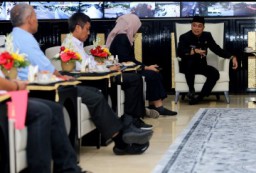 Wali Kota Eri Ingin Bangunan Kuno di Surabaya Dikategorikan Secara Tematik