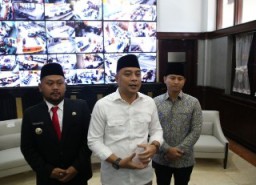 Wali Kota Eri Cahyadi Salurkan Bantuan Rp 250 Juta untuk Trenggalek