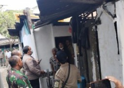 Pemkot Surabaya Bantu Warga Tanpa Listrik Terkendala Izin