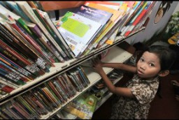 Hari Buku, Wali Kota Eri Dorong Minat Baca Masyarakat