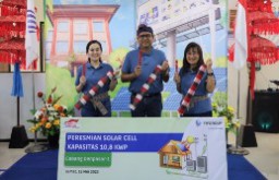 FIFGROUP Resmikan Solar Panel ke-10 di Denpasar