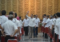 Walikota Eri Wanti-wanti JajarannyaJangan Main-main dengan Pungli