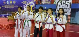 Jaguar Taekwondo Surabaya Raih Medali Poomsae dan Kyorugi