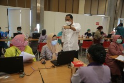 Cak Eri Optimis Ekonomi Surabaya Dapat Terus Berjalan