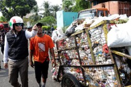 DLH Surabaya Siapkan Petugas Checklist