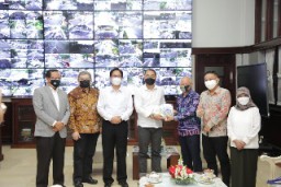 Kembangkan Potensi Surabaya, Wali Kota Eri Gandeng 6 Perguruan Tinggi