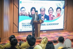 Pejabat Struktural Pemkot Surabaya Digembleng di Pascasarjana Unair