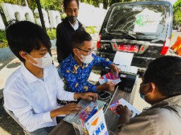 Pemkot Surabaya Siapkan Mobil Keliling Pelayanan Perizinan SKRK-IMB