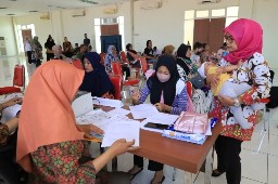 Kemensos Bersama Pemkot Surabaya Dampingi Warga Registrasi NIK