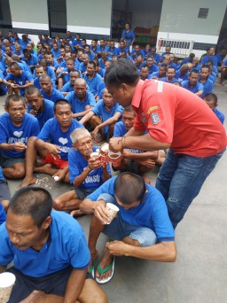 Perhatikan Kesehatan Penghuni Liponsos, Pemkot Surabaya juga Kirim Pokak da