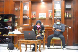 Di Momen Wisuda Poltekbang, Wali Kota Risma Titip Pesan untuk Jaga Amanah d