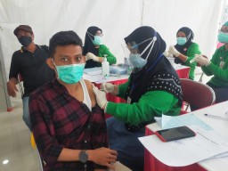 Pemkot Surabaya Siap Gelar Vaksinasi Massal