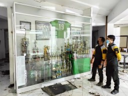 Pemkot Surabaya Pastikan Piala dan Artefak Dijaga Aman