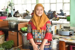 Eks Penghuni Kolong 1001 Malam Dapat Pekerjaan dari Pemkot Surabaya