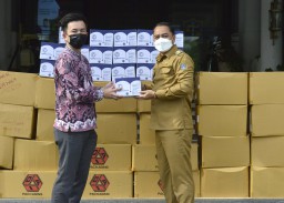 Pemkot Terima 5.500 Kotak Vitamin C