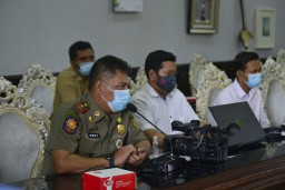 Plt Wali Kota Whisnu Pastikan Jam Operasional Pusat Perbelanjaan hingga Puk