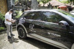 Hyundai Sediakan Fasilitas Mobile Charging dan Mobile Service