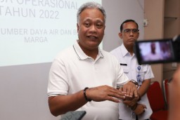 Kepala DSDABM Surabaya Pastikan Genangan Surut Kurang dari 20 Menit