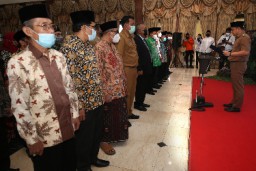 Wali Kota Eri Ingin Kembalikan Marwah Surabaya Sebagai Kota Santri
