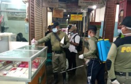 Pemkot Surabaya Maksimalkan Protokol Kebersihan di Pasar Tradisional