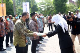 Pemkot Surabaya Terima 159 Sertifikat Hak Pakai dari BPN
