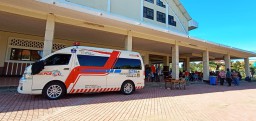 Ratusan Warga Surabaya Jalani Tes Swab Gratis di GOR Pancasila