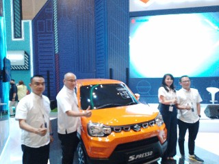 Suzuki hadirkan produk otomotif terbarunya di GIIAS 2022 Surabaya. (mar)