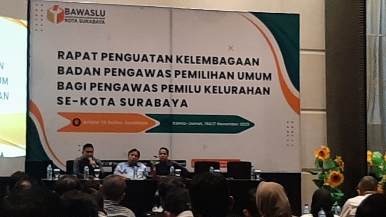 Bawaslu Kota Surabaya Gelar Rapat Penguatan Kelembagaan PKD Pemilu 2024