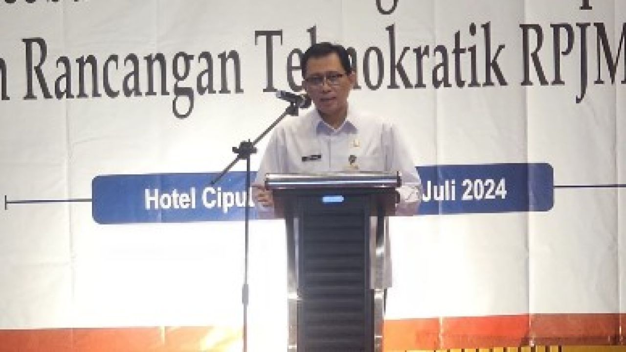 Dirjen Bina Bangda Restuardy Daud. (Tim)