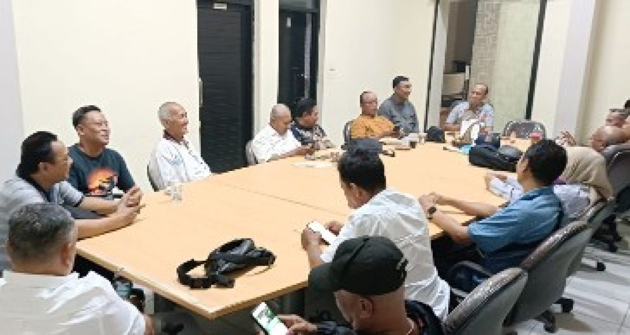 Rapat Pengurus PWI Jatim Jelang Porwanas XIV 2024. (Tim)