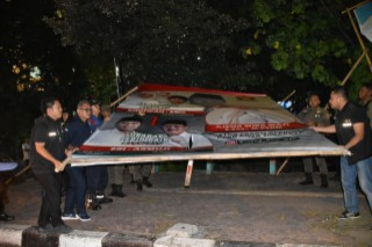 Masa Tenang Pilkada 2024, Pemkot Surabaya bersama KPU dan Bawaslu Mulai Tertibkan APK
