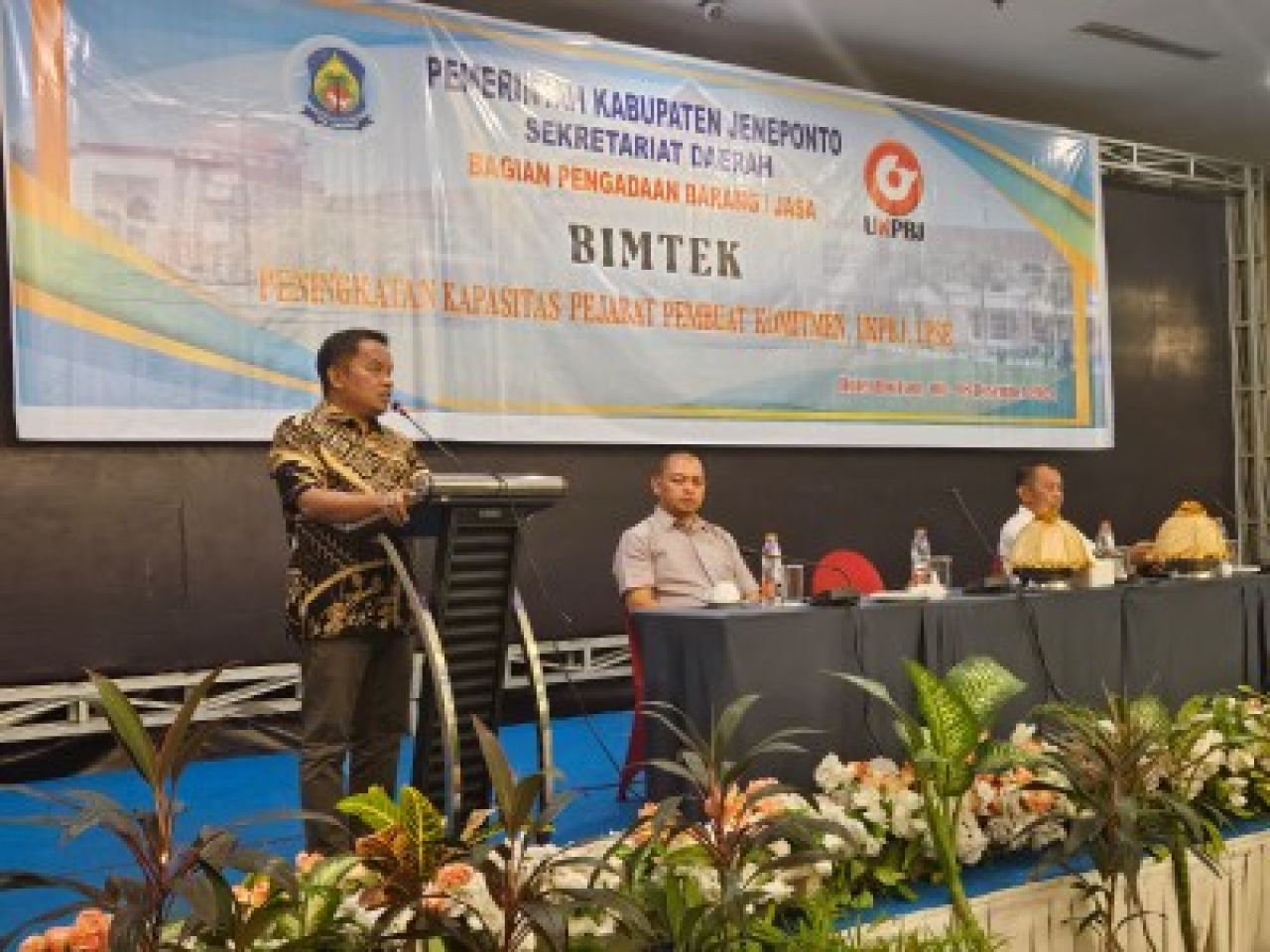 PJ Bupati Jeneponto Tutup Bimtek Peningkatan Kapasitas Pelaku Pengadaan Barang dan Jasa