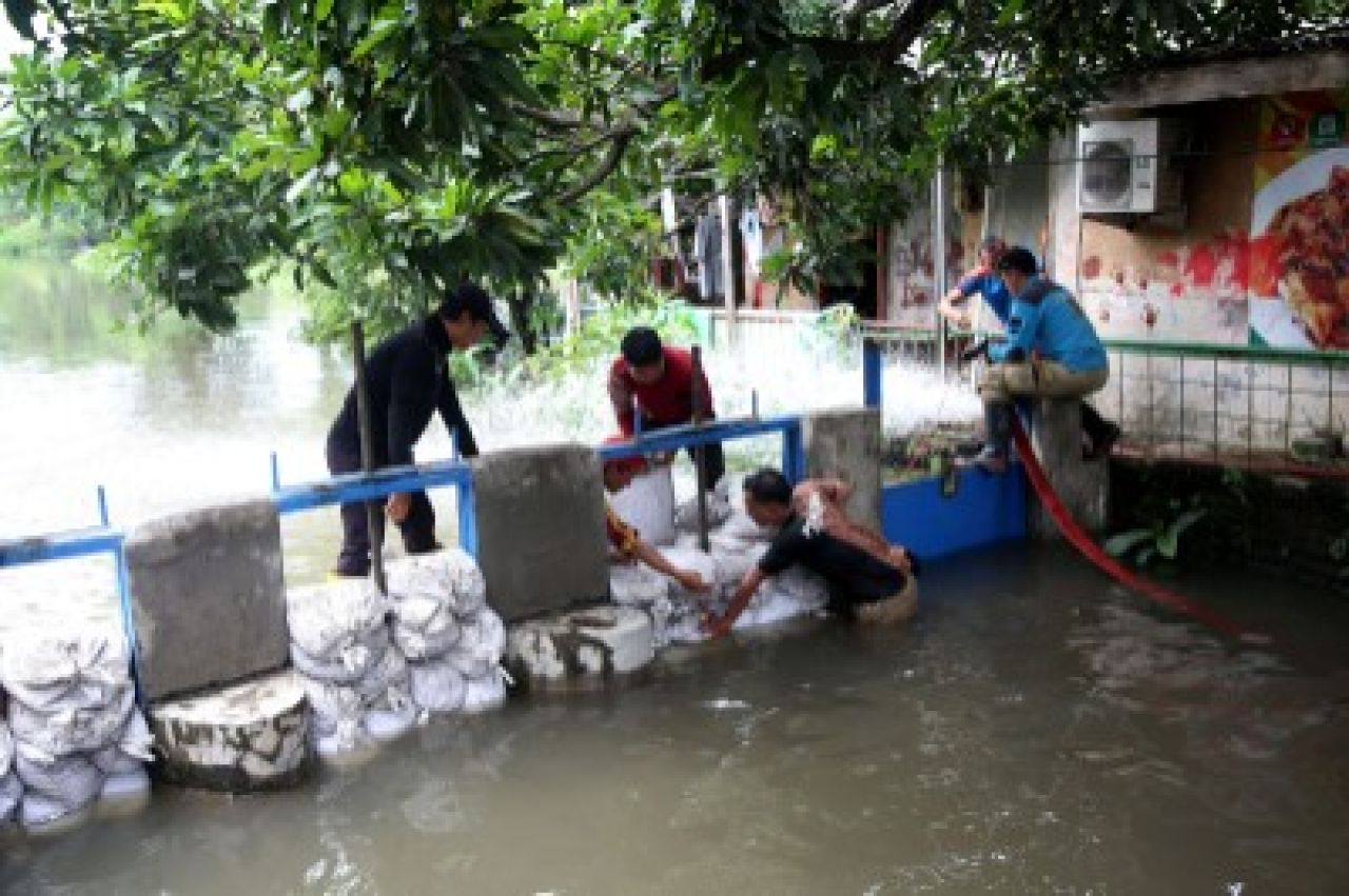 Dua Hal Ini Penyebab Cuaca Ekstrem di Surabaya