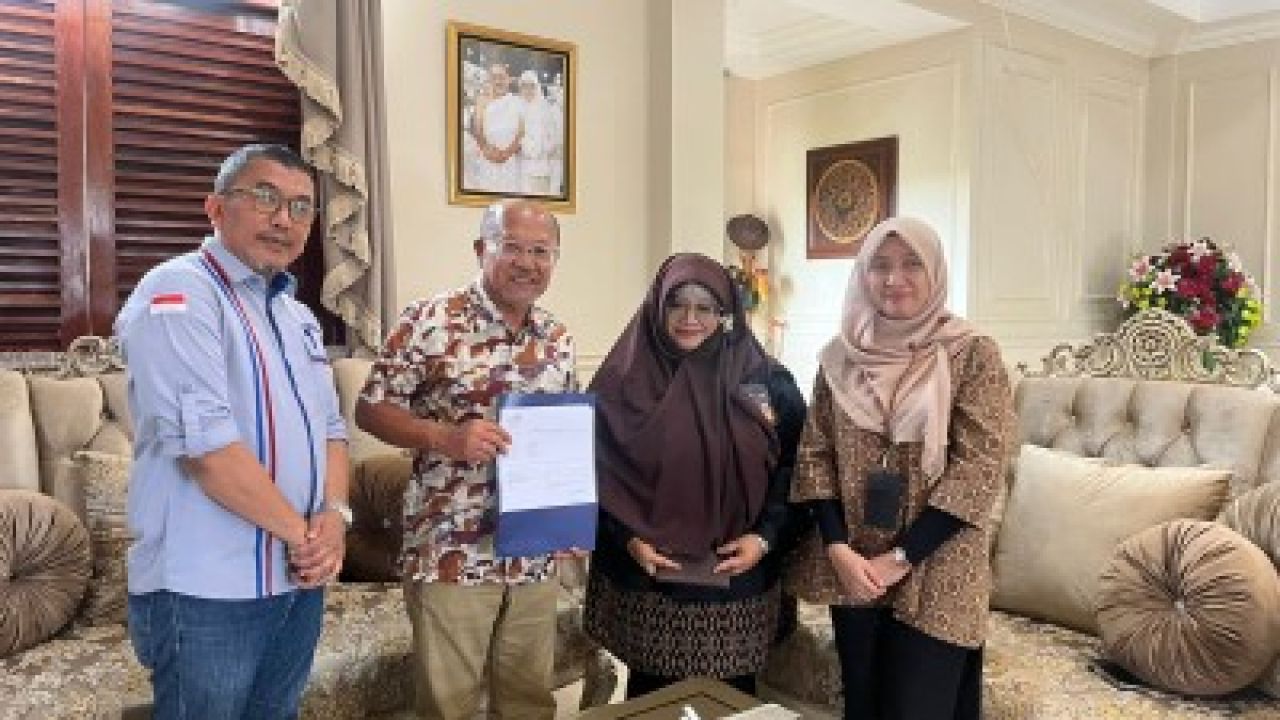 Mantan Bupati Jeneponto Iksan Iskandar Terima Manfaat Pensiun dari Taspen Makassar
