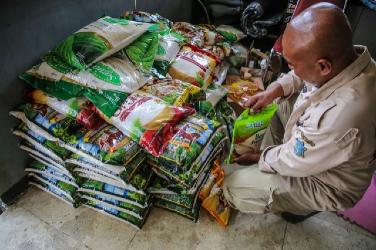 Bantuan Aksi Sosial Ganti Karangan Bunga Segera Disalurkan, Wali Kota Eri Cahyadi: Dari warga untuk warga