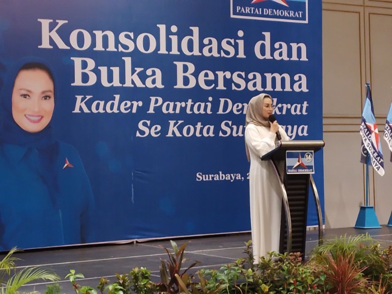 Lucy Kurniasari, Ketua DPC Partai Demokrat Kota Surabaya. (Amar)