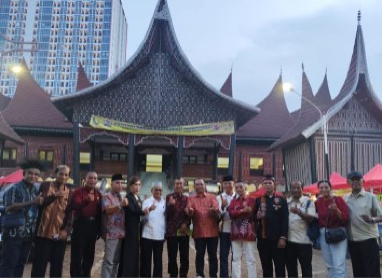 Pembukaan Festival Bazar Ramadhan Nusantara FPK Jatim dan Gebu Minang Jatim, Meriah