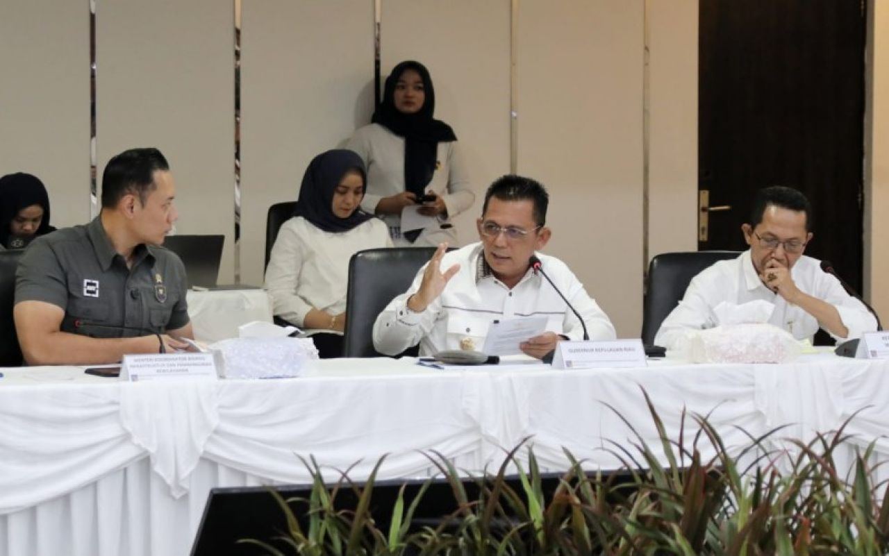 Rakor Terkait Transmigrasi di Rempang, Menko AHY: Jadikan Contoh Sukses Pembangunan Kawasan Ekonomi Berkelanjutan