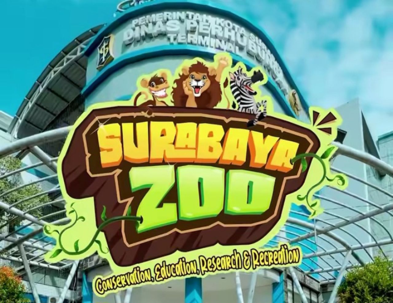 Surabaya Zoo banyak wahana baru. (Tim)
